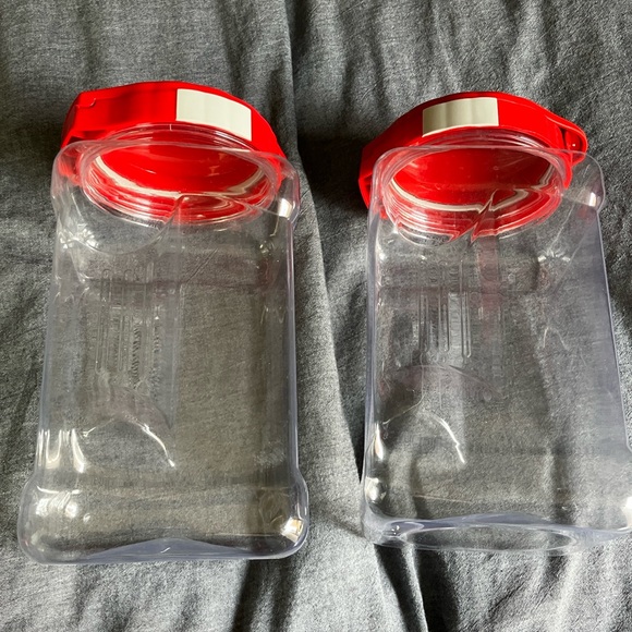 Storage containers - Picture 2 of 5